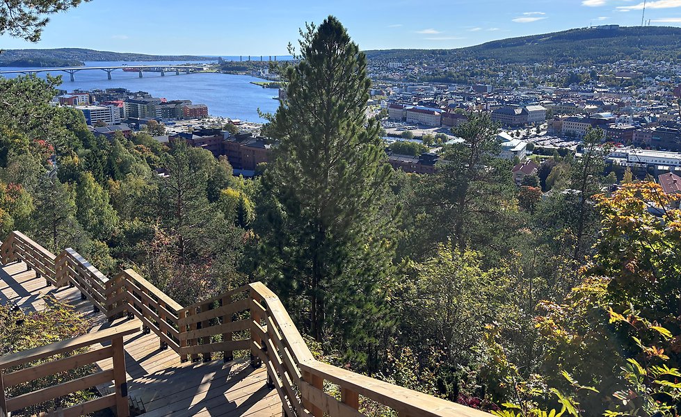 Bild på trapporna till Norra berget.